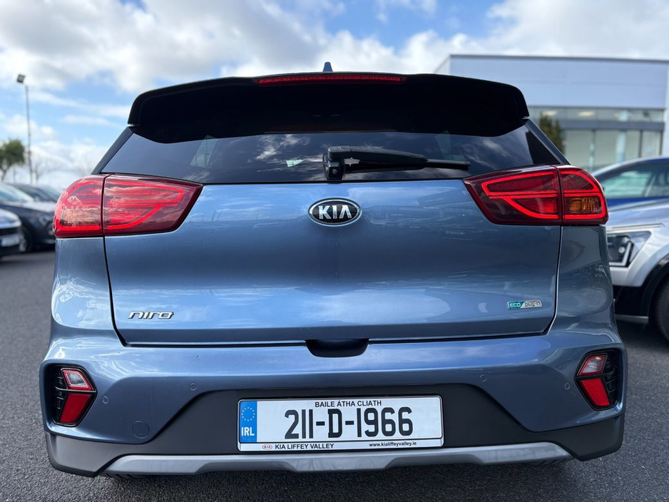 2021 Kia Niro - image 7