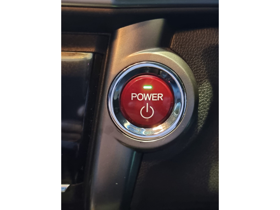 2015 Honda Grace - image 15