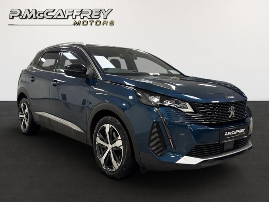 2021 Peugeot 3008 - image 3