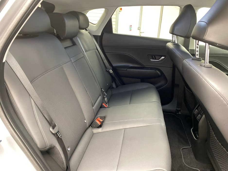 2025 Hyundai Kona - image 10