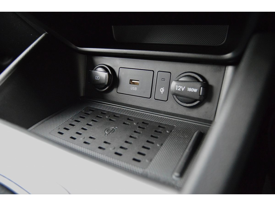 2022 Hyundai Kona - image 12