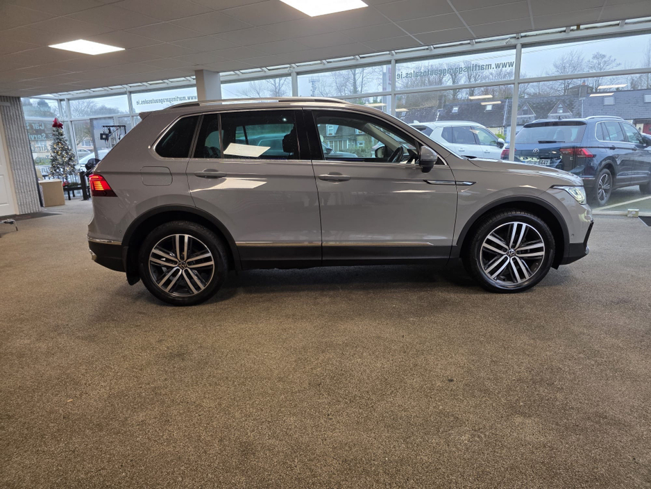 2021 Volkswagen Tiguan ELEGANCE 2.0 TDI MANUAL 6SPEED FWD 150HP 5 5DR €33,950