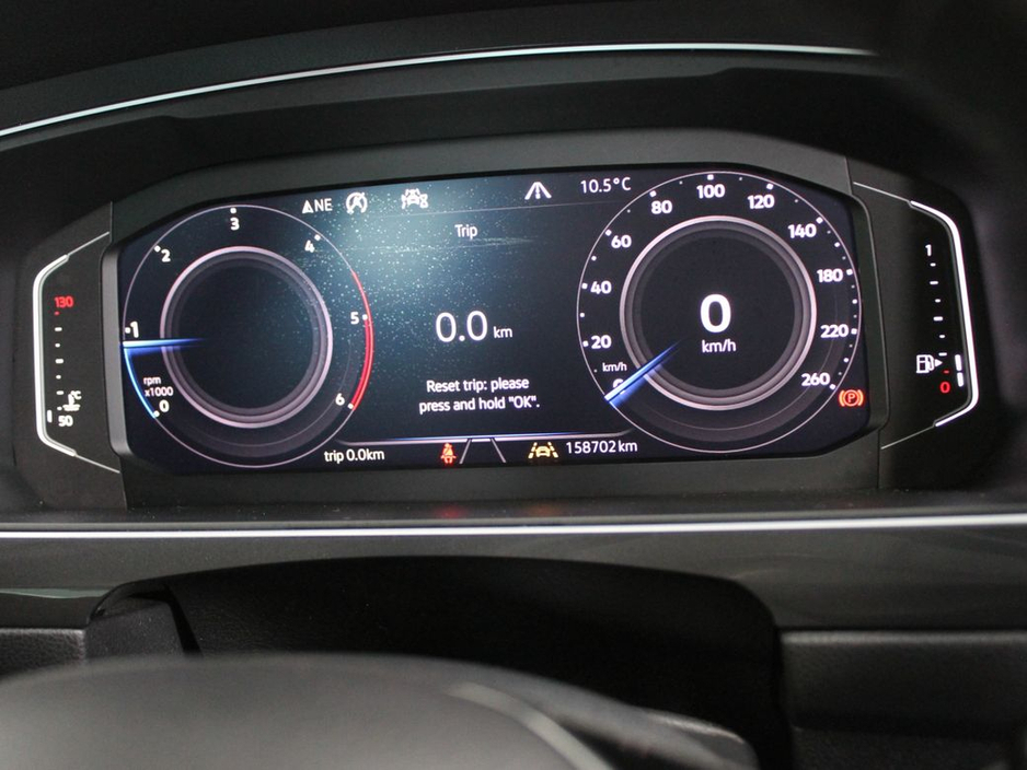 2020 Volkswagen Tiguan - image 18