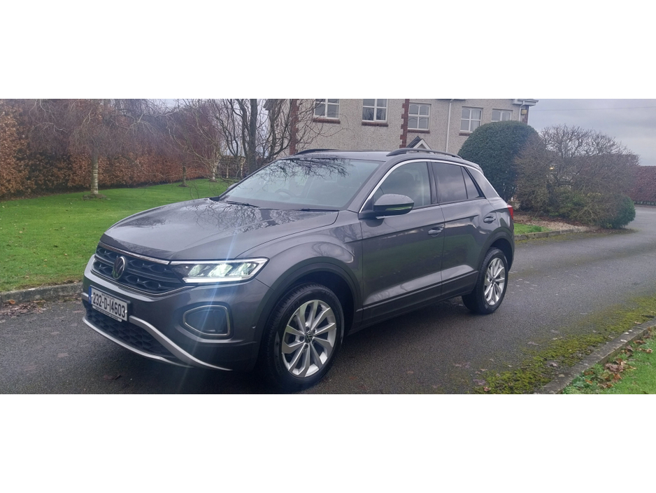 2023 Volkswagen T-Roc LIFE 2.0 TDI MAN 116HP €27,950