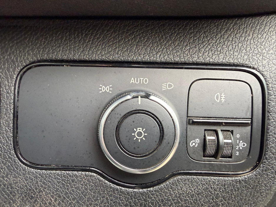 2021 Mercedes-Benz Sprinter - image 14