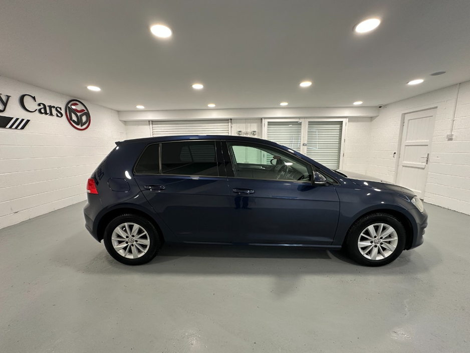 2014 Volkswagen Golf - image 18