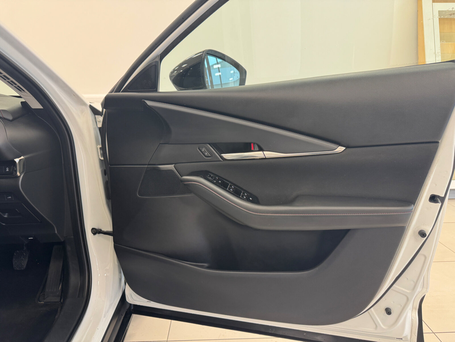 2022 Mazda CX-30 2.0P MHEV 122ps HOMURA €23,500