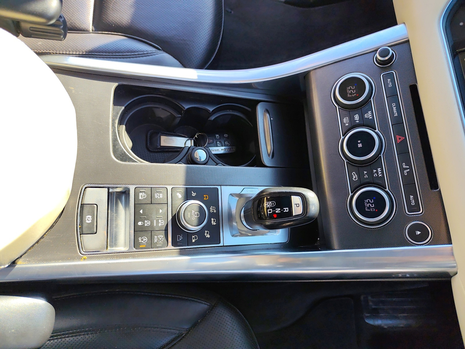 2015 Land Rover Range Rover Sport - image 19