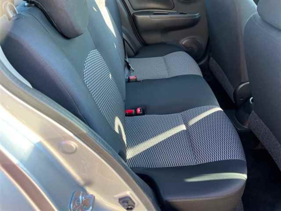 2018 Nissan Micra - image 9