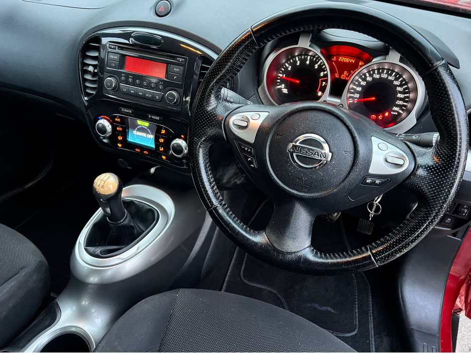 2011 Nissan Juke - image 6