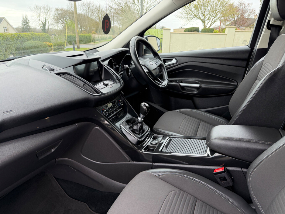 2018 Ford Kuga - image 17