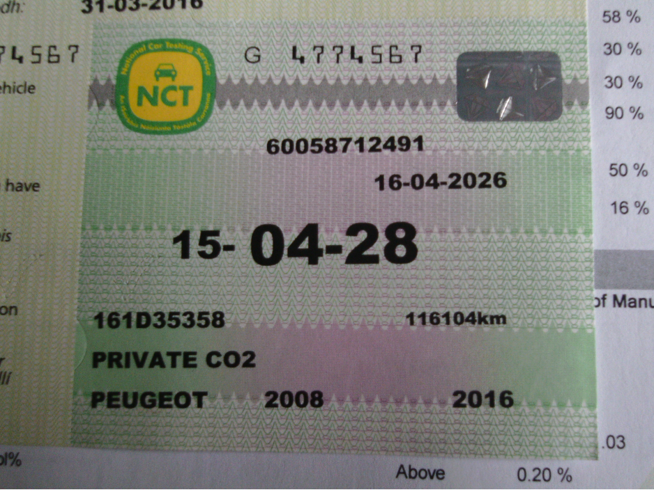 2016 Peugeot 2008 - image 2