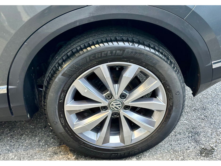 2019 Volkswagen T-Roc 1.0 TSI DESIGN 115PS €18,500