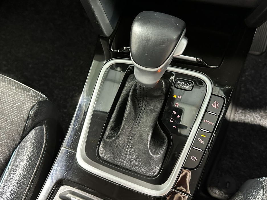 2023 Kia XCeed - image 20