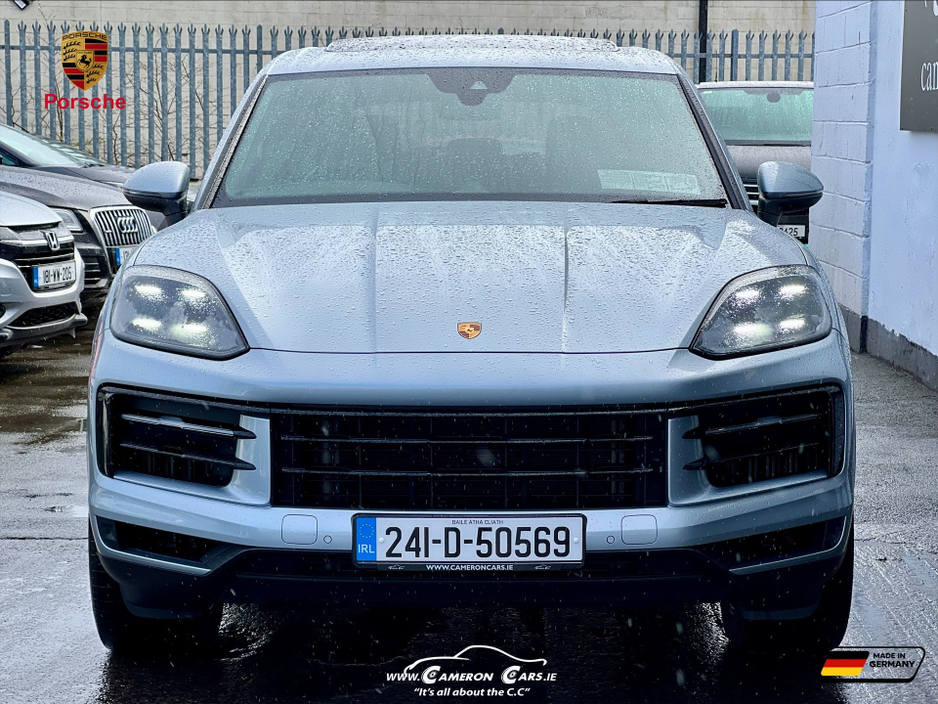 2024 Porsche Cayenne - image 12
