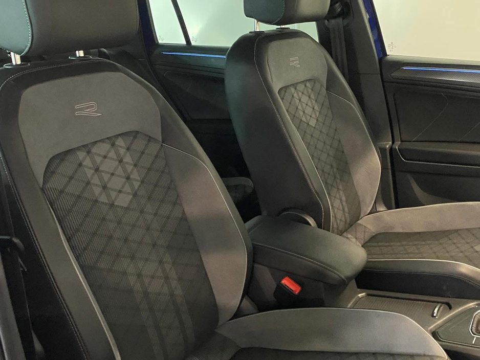 2023 Volkswagen Tiguan - image 17