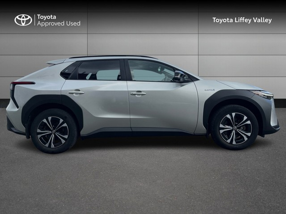 2024 Toyota bZ4X - image 3