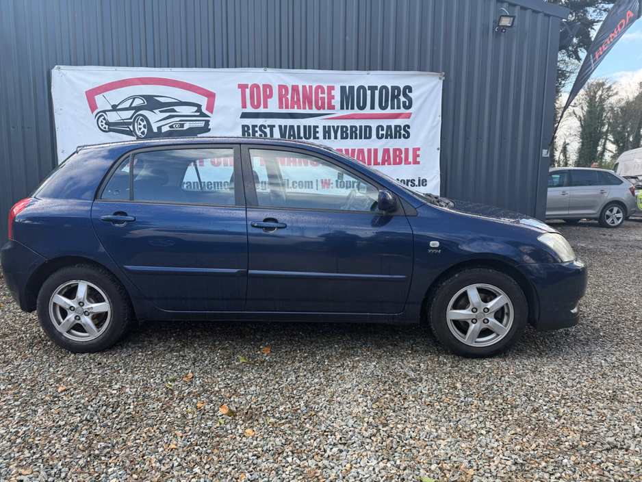 2004 Toyota Corolla - image 7