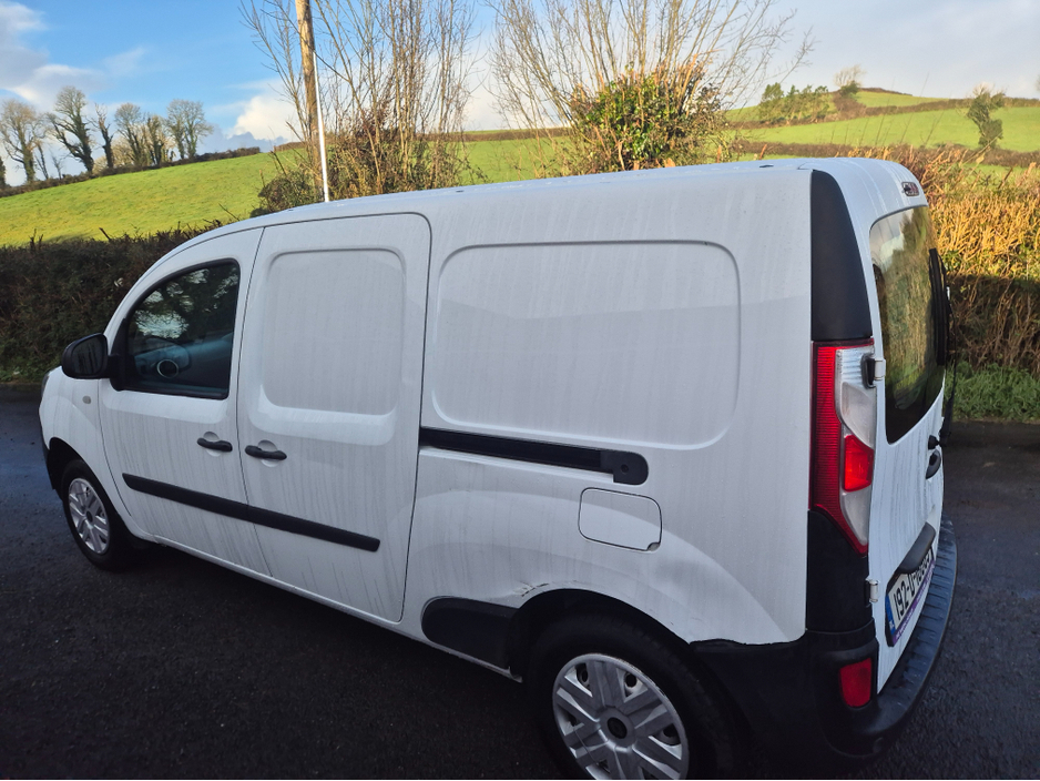 2019 Renault Kangoo LL21 ENERGY DCI 90 BUSI BUSINESS EU €7,800