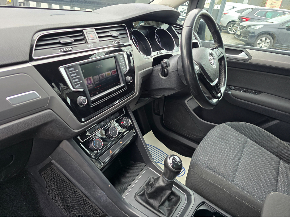 2016 Volkswagen Touran 1.6 TDI SE BLUEMOTION 110PS 5DR €11,950