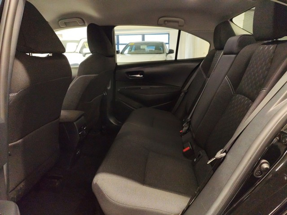 2025 Toyota Corolla - image 7