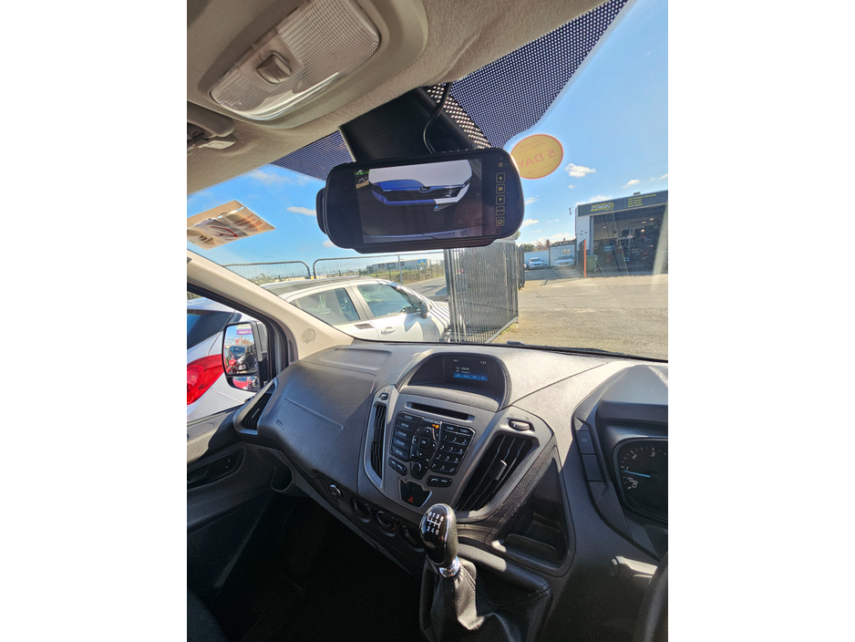 2018 Ford Transit Custom - image 20