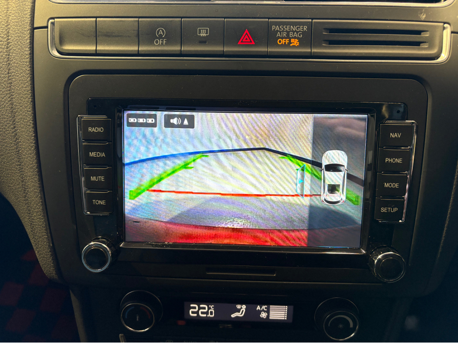 2016 Volkswagen Polo AUTO - 2 YEAR NCT - REVERSE CAMERA €11,950