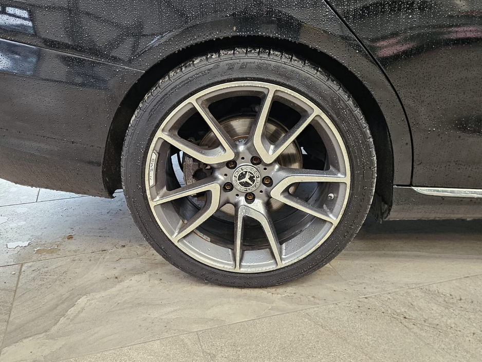 2016 Mercedes-Benz C Class - image 8