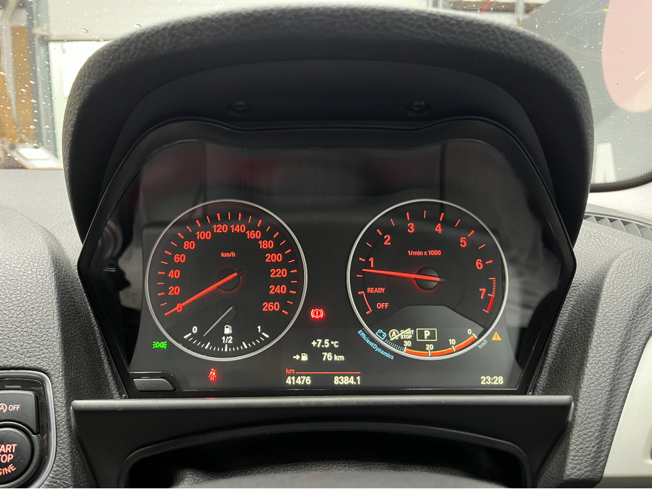 2015 BMW 1 Series 2015 BMW 116I 1.6 AUTOMATIC / CRUISE CONTROL / REVERSE CAMERA AND MORE