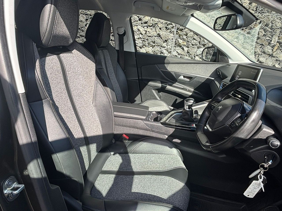 2019 Peugeot 3008 - image 26