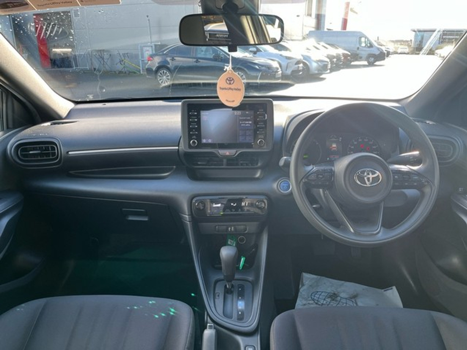 2021 Toyota Yaris YARIS 1.5 HYBRID €18,950