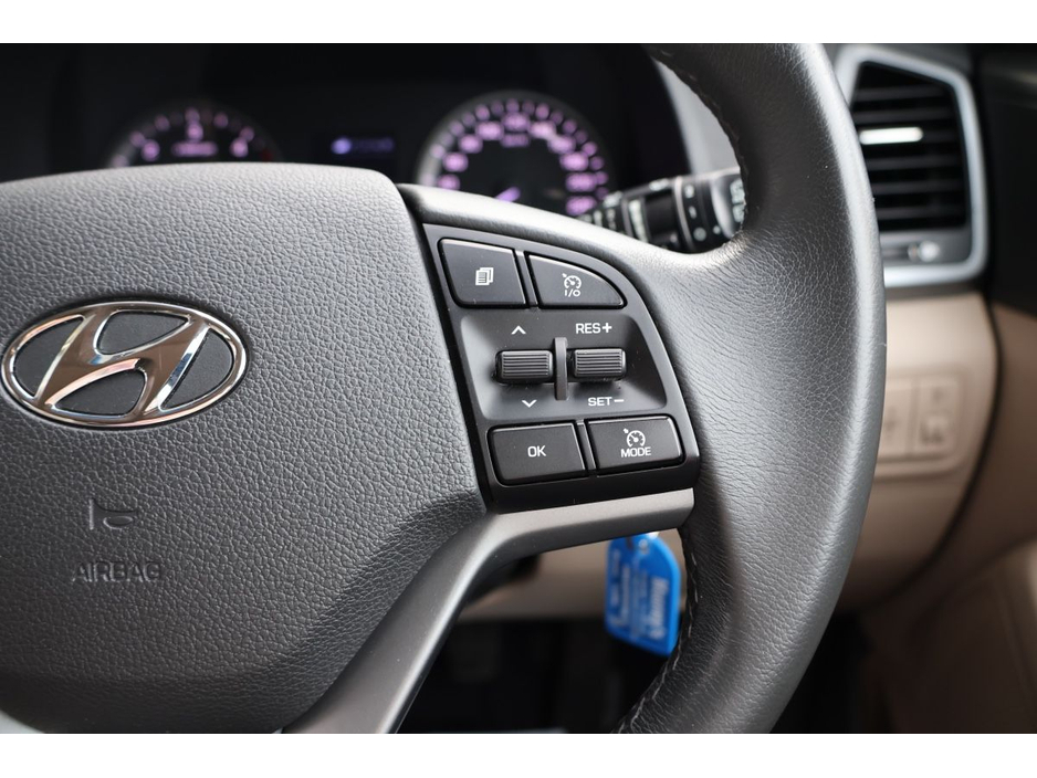 2016 Hyundai Tucson - image 9