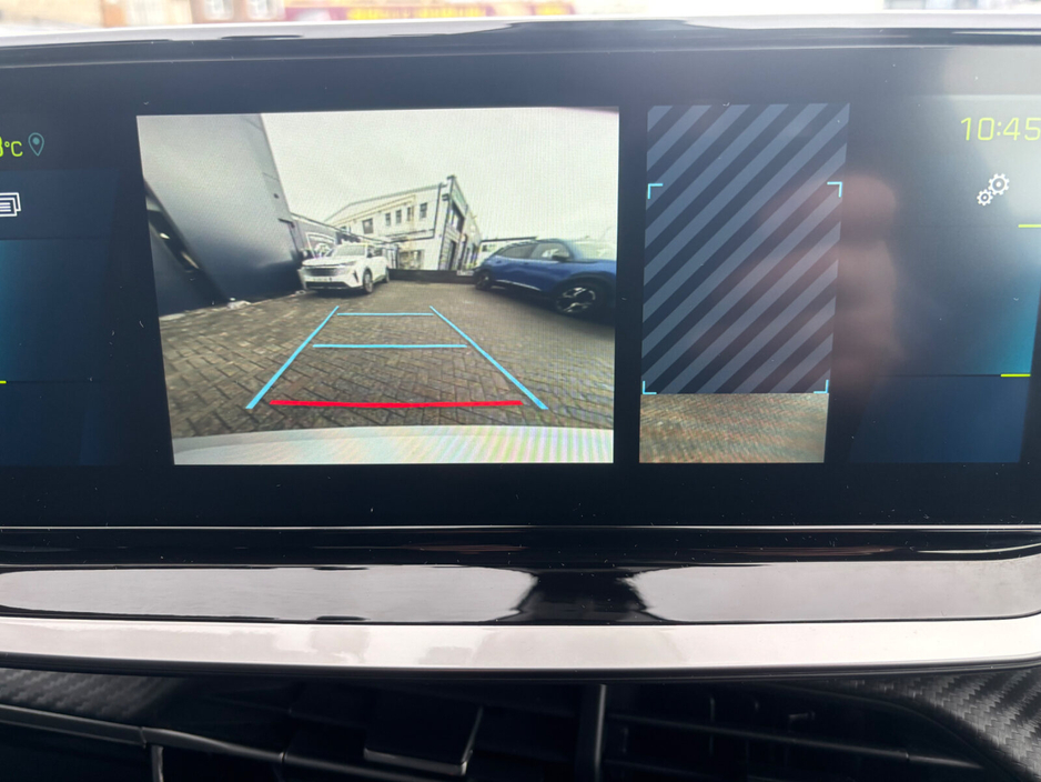 2023 Peugeot 2008 Electric 136bhp (50 kWh) Allure €20,950