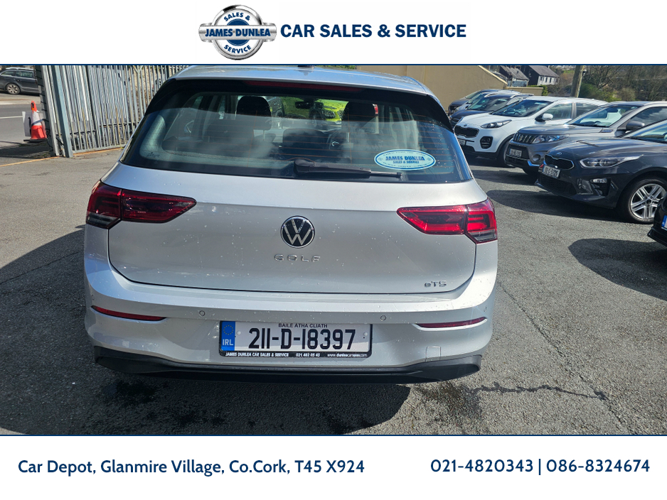 2021 Volkswagen Golf - image 4