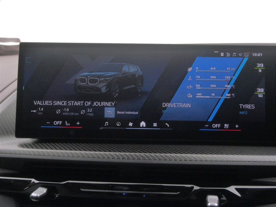 2025 BMW XM - image 19