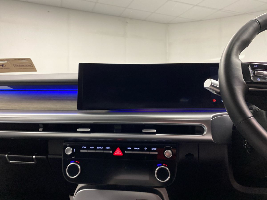 2025 Hyundai Ioniq 9 RWD standard (Long Range) Platinum €72,995