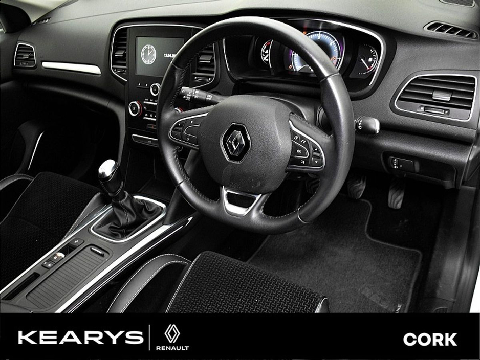 2020 Renault Megane - image 6