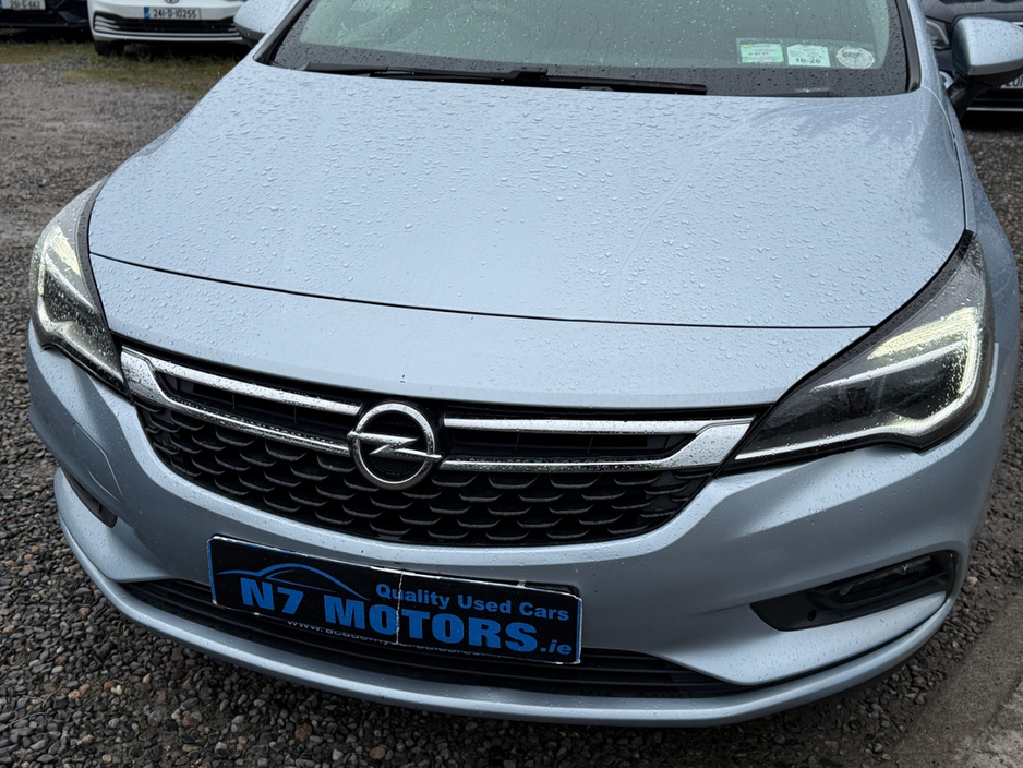 2019 Opel Astra - image 11