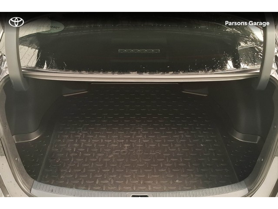 2023 Toyota Corolla LUNA SPORT SALOON 4DR €25,995