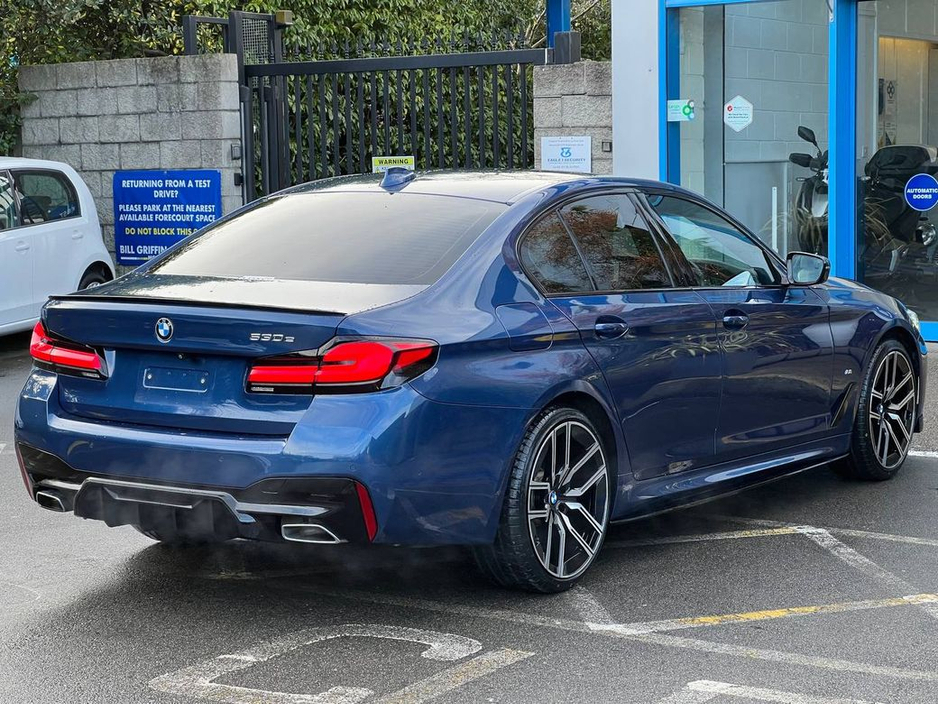 2021 BMW 5 Series 530e M-SPORT COMPETITION 2.0 // LCI MODEL * HUGE SPEC * // VERY LOW MILEAGE // NEW 20" ALLOYS €38,900
