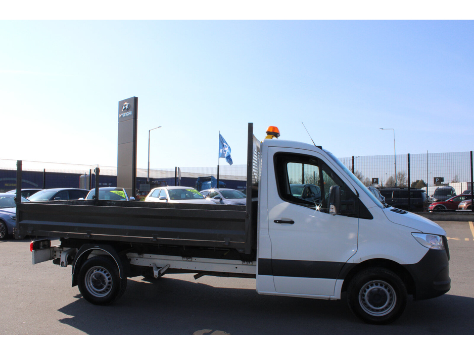 2021 Mercedes-Benz Sprinter - image 6