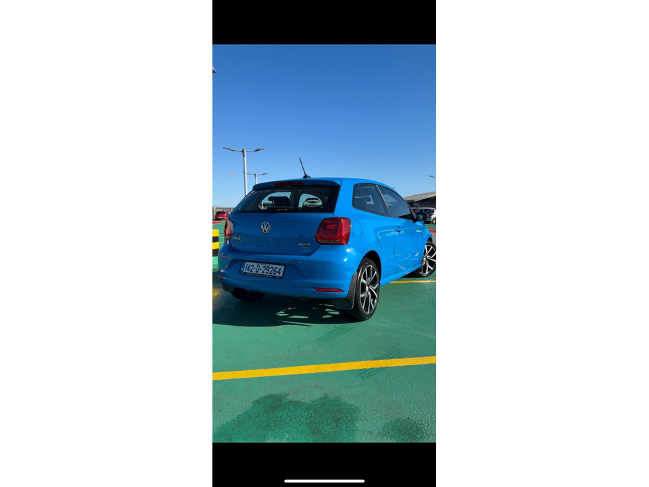 2014 Volkswagen Polo - image 7