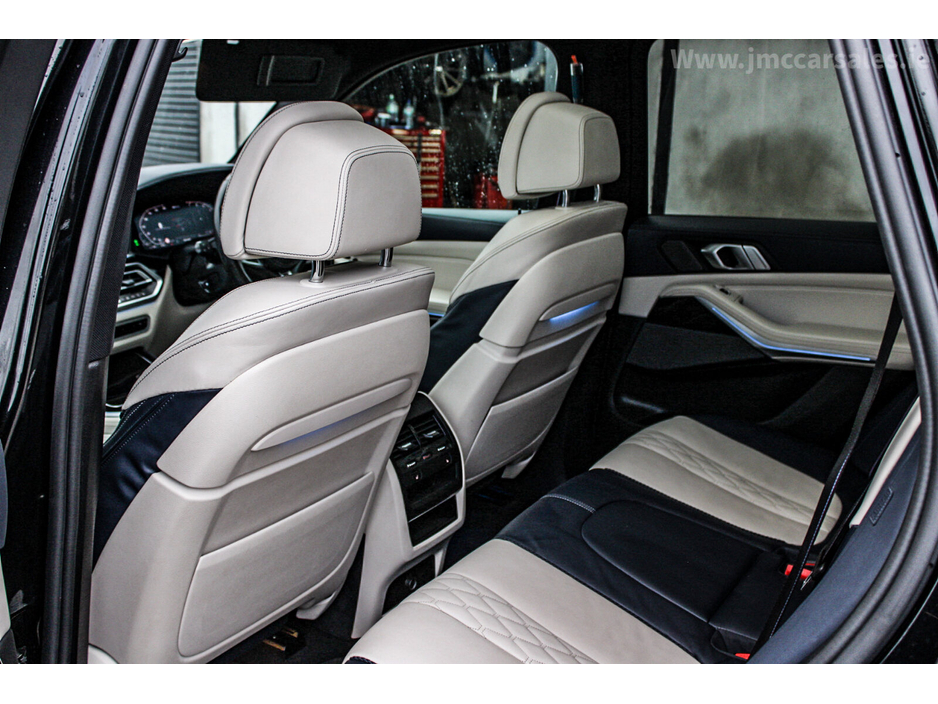 2021 BMW X5 - image 29