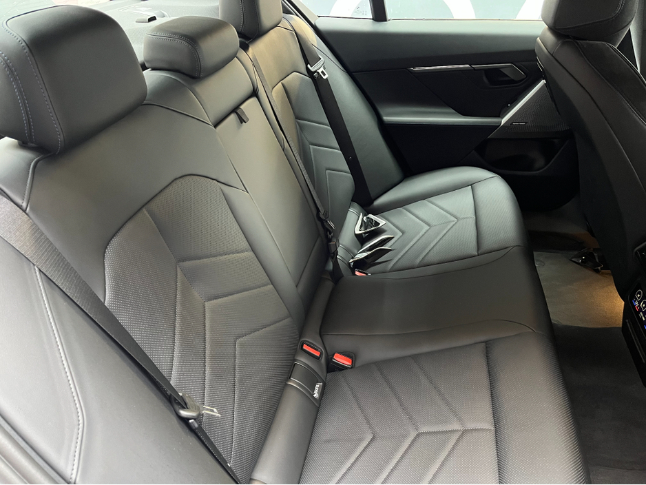 2024 BMW i5 - image 17