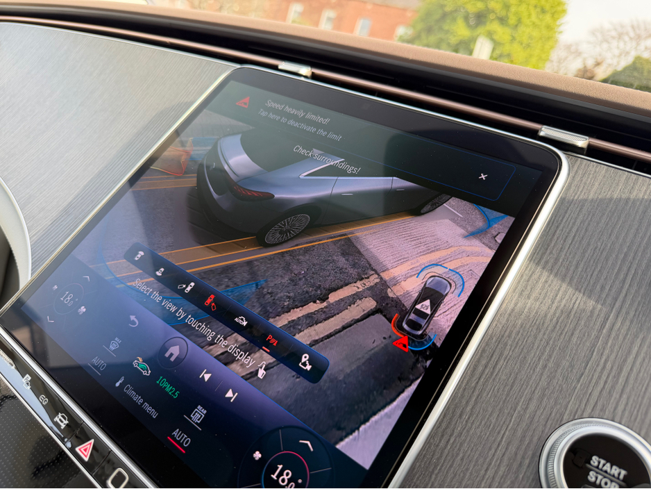 2022 Mercedes-Benz EQS - image 32