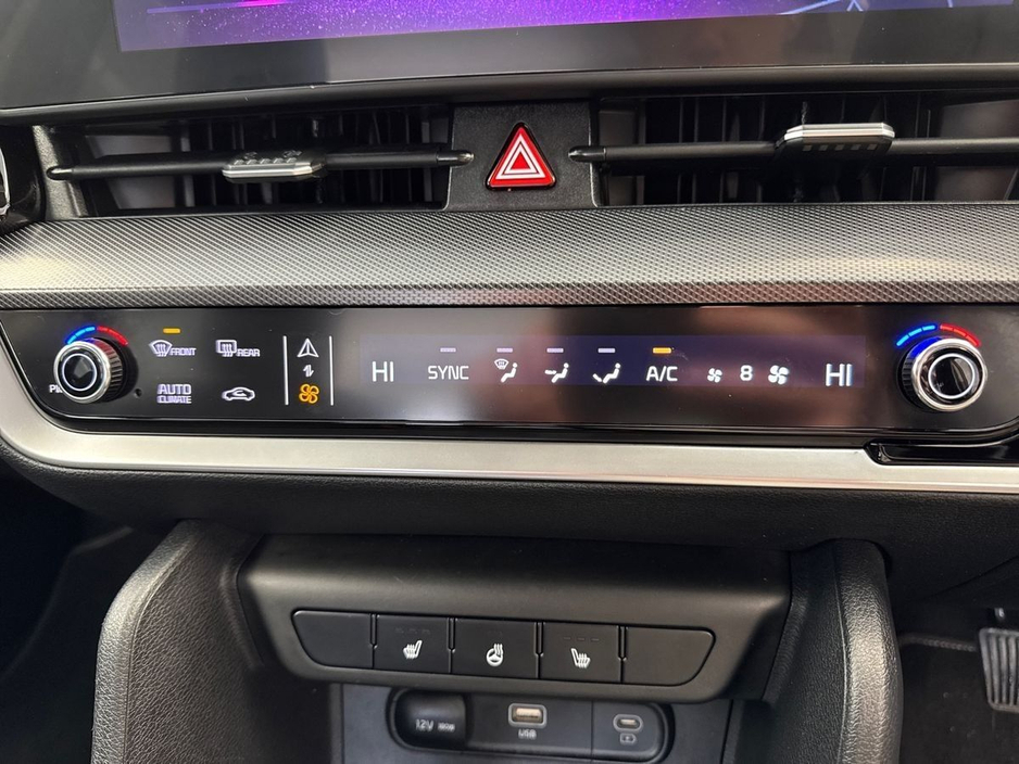 2023 Kia Sportage - image 18