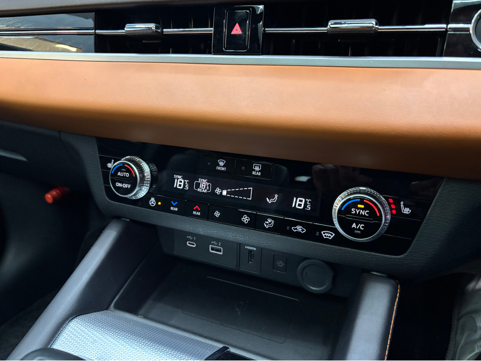 2024 Mitsubishi Outlander - image 12