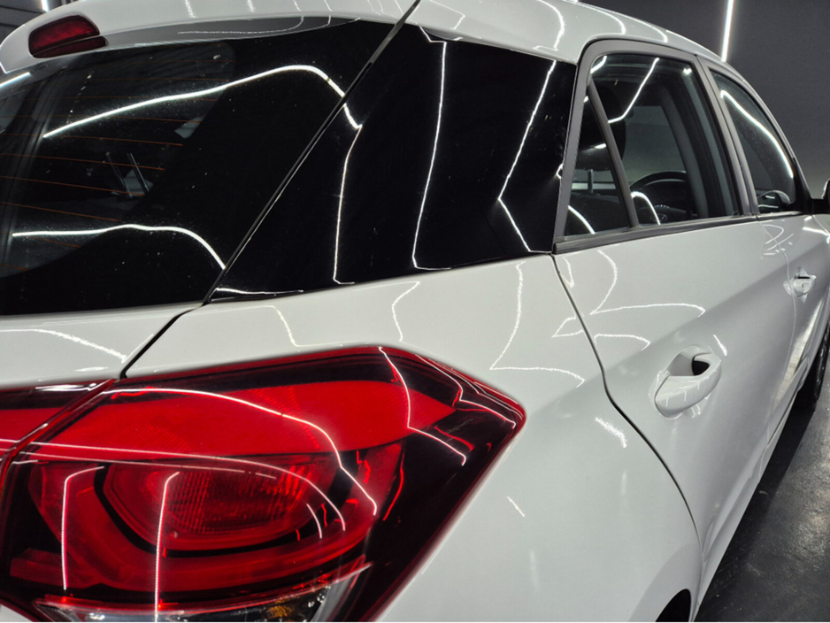 2017 Hyundai i20 - image 22