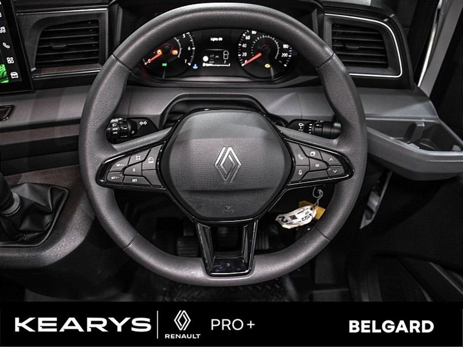 2025 Renault Master - image 5