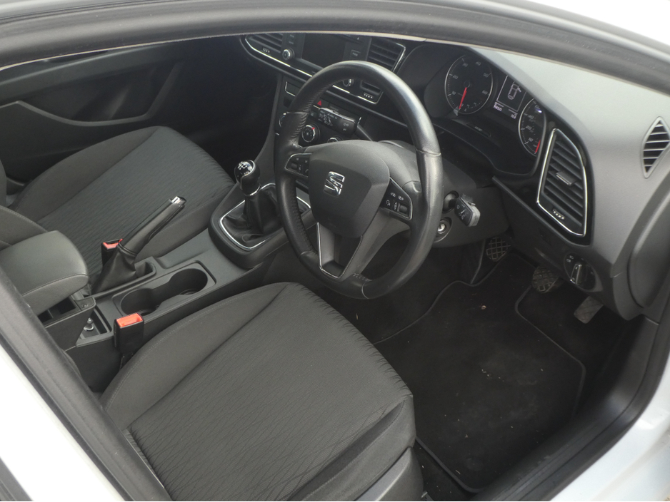 2015 SEAT Leon - image 7